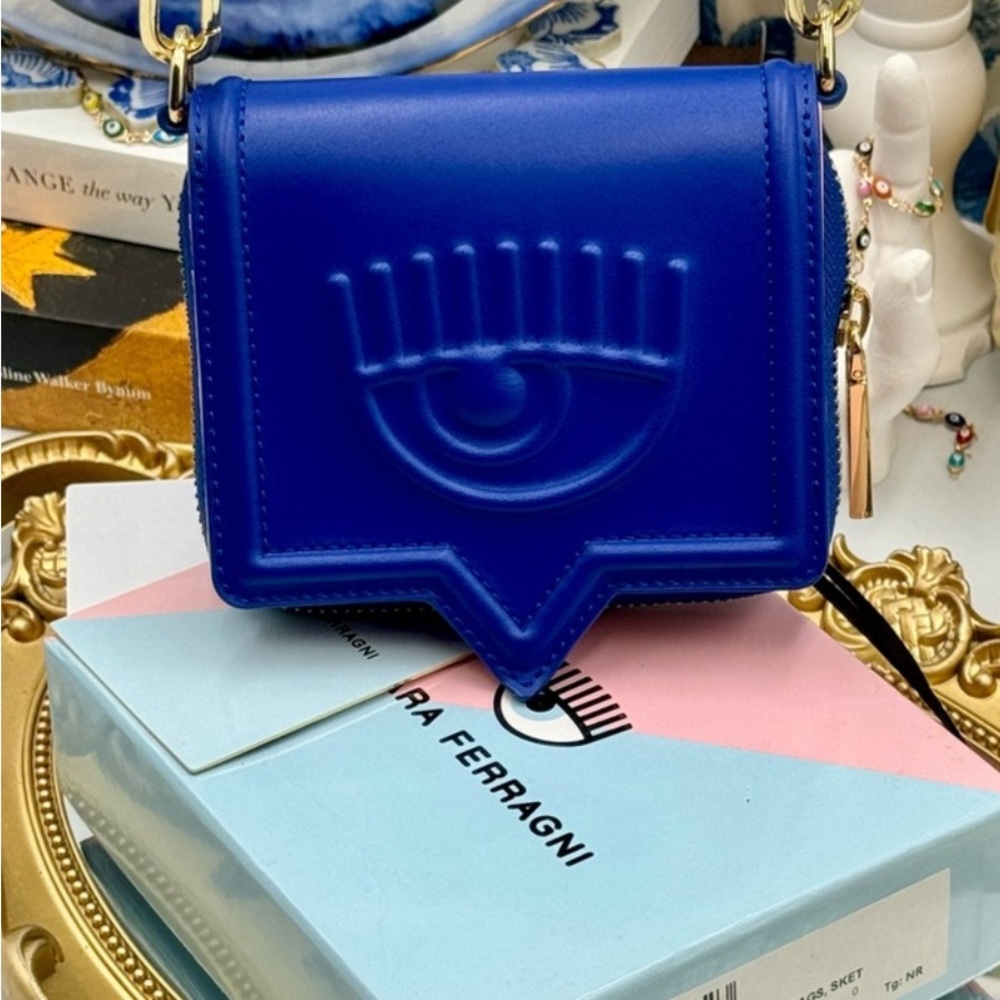 🆕 CHIARA FERRAGNI 🧿 BNIB Eyelike Motif Chain Linked Wallet - Blue - WOC